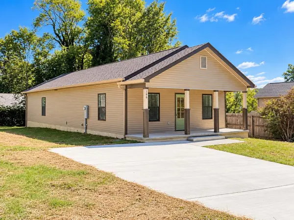 166 College Street, Dayton, TN 37321