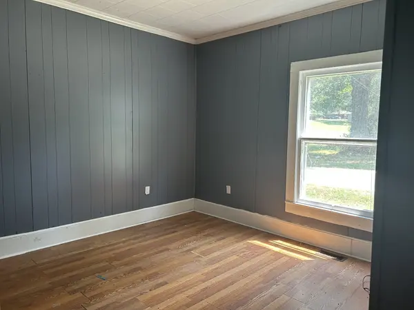 107 Hemlock St, Bruceton, TN 38317