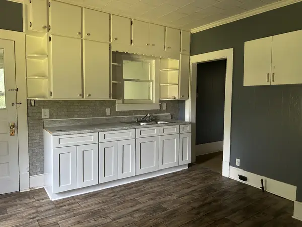 107 Hemlock St, Bruceton, TN 38317