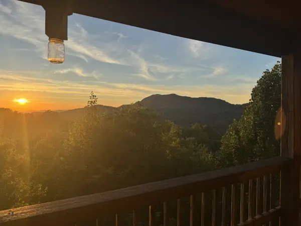 3248 Grouse Ridge Rd, Sevierville, TN 37862