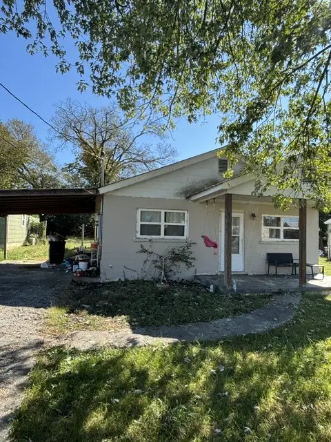 44 Poplar St, Pikeville, TN 37367
