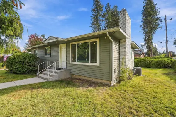 621 W Barnes Rd, Spokane, WA 99218