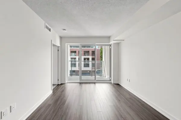 4010 Eglinton AVE W #312, Toronto W09, ON M9A 0G5