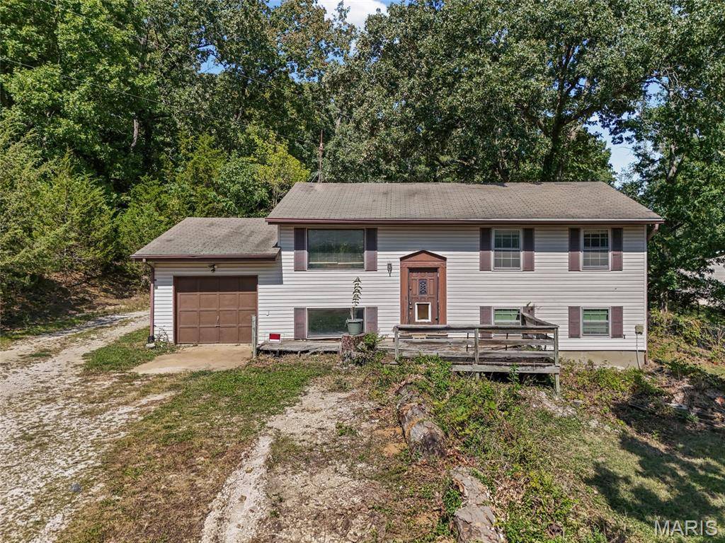 1965 Waybridge LN, Fenton, MO 63026