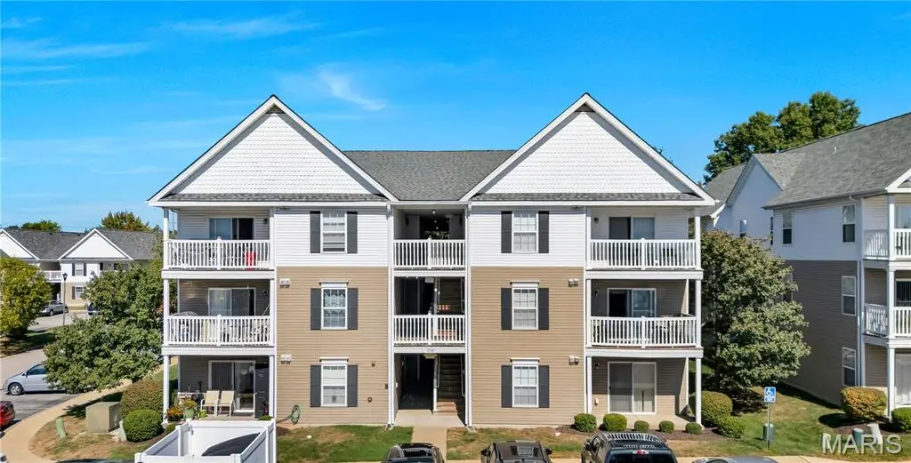 9740 Bexley Station DR #7G, Affton, MO 63123