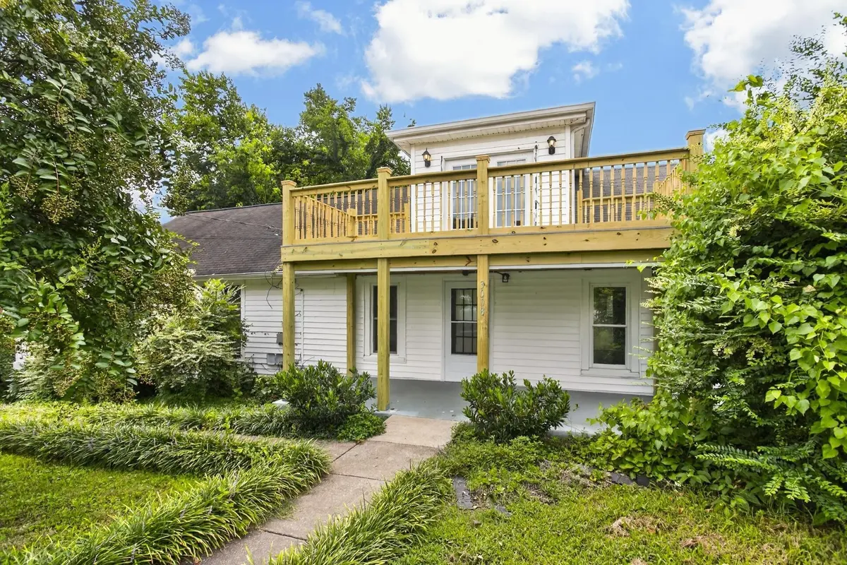 3008 Lakeshore Dr, Old Hickory, TN 37138