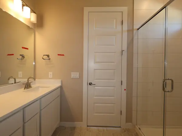 326 Callahan LOOP, Buda, TX 78610
