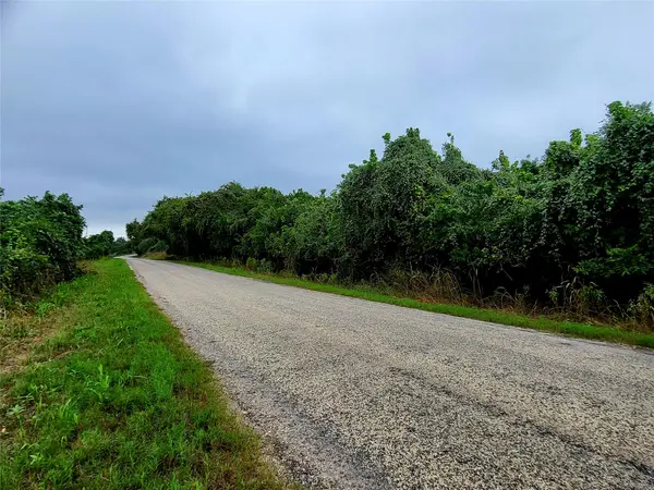 446 Riverside DR, Bastrop, TX 78602