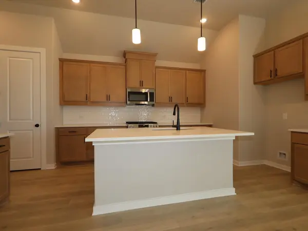771 Clarissa ST, Buda, TX 78610