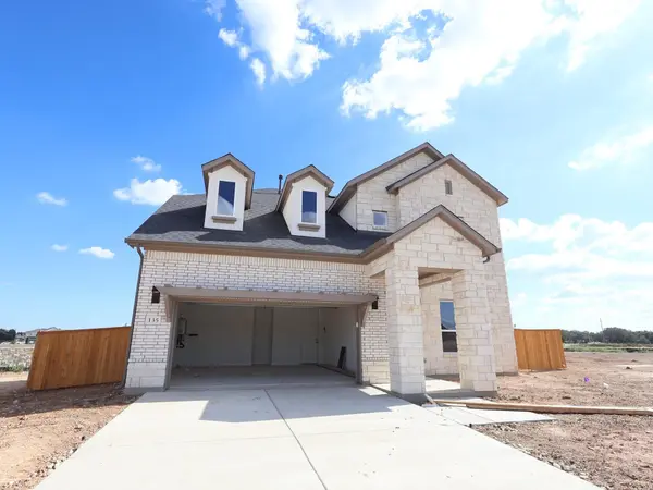 135 Pinky Varner CT, Buda, TX 78610