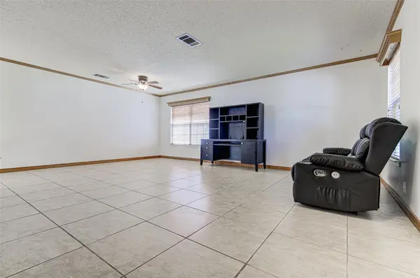 130 Wild Buffalo DR, Kyle, TX 78640