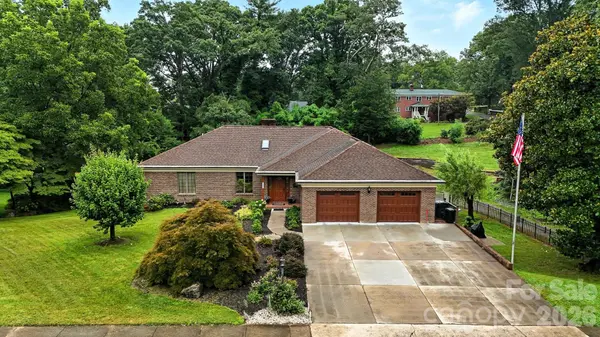 530 5th ST NW, Hickory, NC 28601