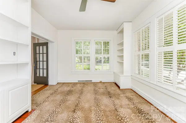 2000 W Dilworth RD W #22, Charlotte, NC 28203