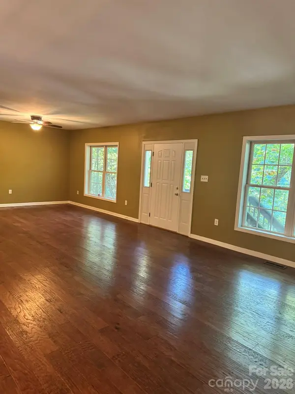 319 Glenn Bridge RD, Arden, NC 28704