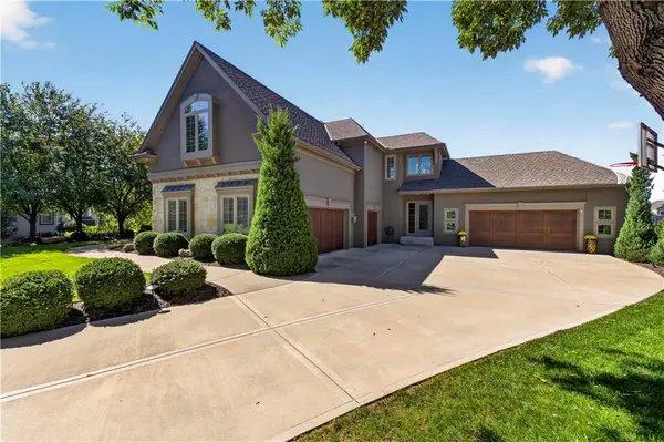 13816 Horton DR, Overland Park, KS 66223