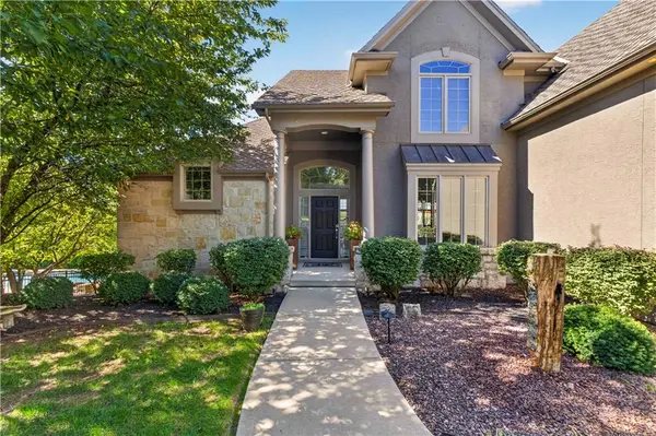 13816 Horton DR, Overland Park, KS 66223