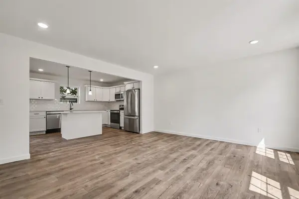51633 Prescott AVE, South Bend, IN 46637