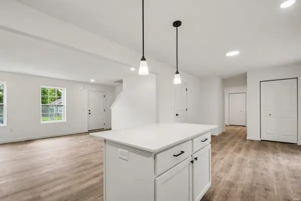 51633 Prescott AVE, South Bend, IN 46637