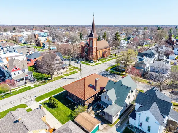 124 E Rush ST, Kendallville, IN 46755