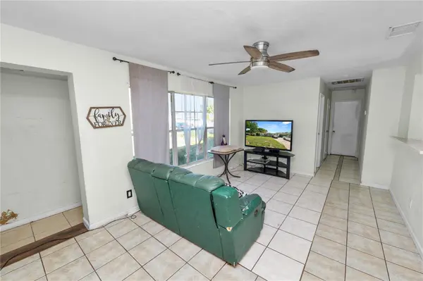 1822 MOOSE DR, Lakeland, FL 33801