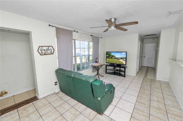 1822 MOOSE DR, Lakeland, FL 33801