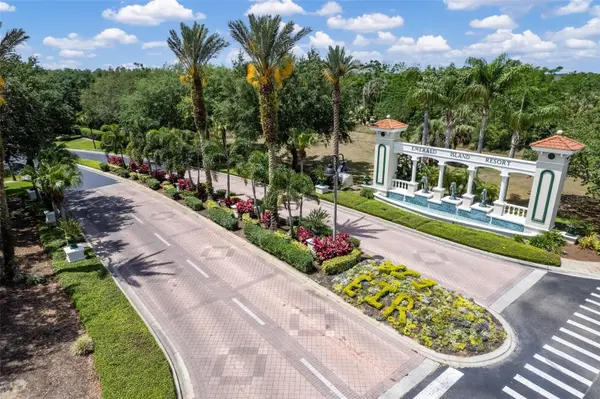 8452 CRYSTAL COVE LOOP, Kissimmee, FL 34747