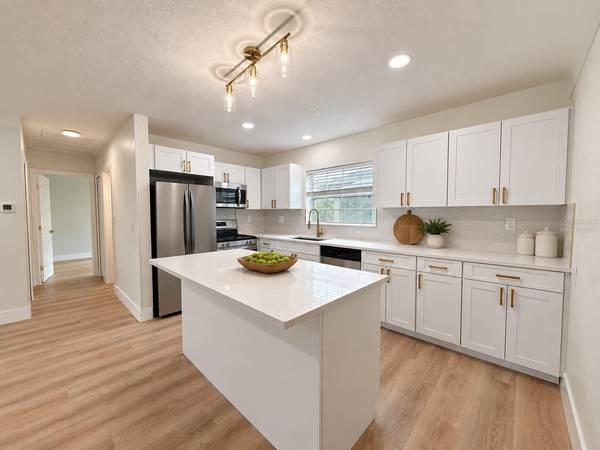 4558 25TH AVE N, St Petersburg, FL 33713