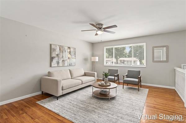 1375 Jackson LN, Florissant, MO 63031