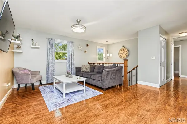 1230 Pine TRL, Fenton, MO 63026