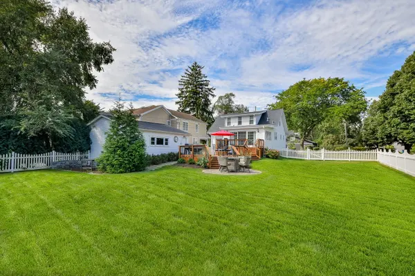 701 N Kenilworth AVE, Glen Ellyn, IL 60137