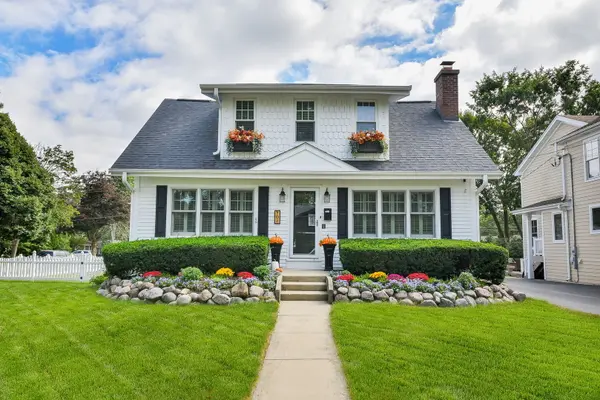 701 N Kenilworth AVE, Glen Ellyn, IL 60137