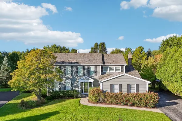 17945 W Pond Ridge CIR, Gurnee, IL 60031