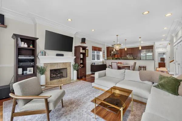 3544 N Fremont ST #4S, Chicago, IL 60657