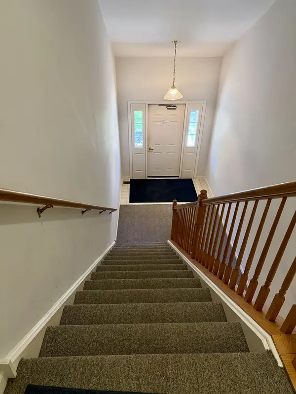 1179 N VILLAGE DR #3, Round Lake Beach, IL 60073