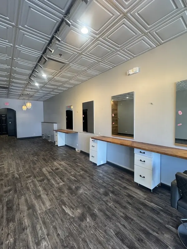 791 S Midlothian RD, Mundelein, IL 60060