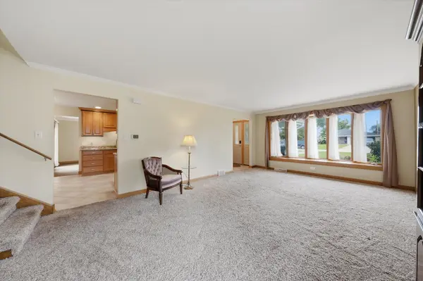 11942 S Lawler AVE, Alsip, IL 60803