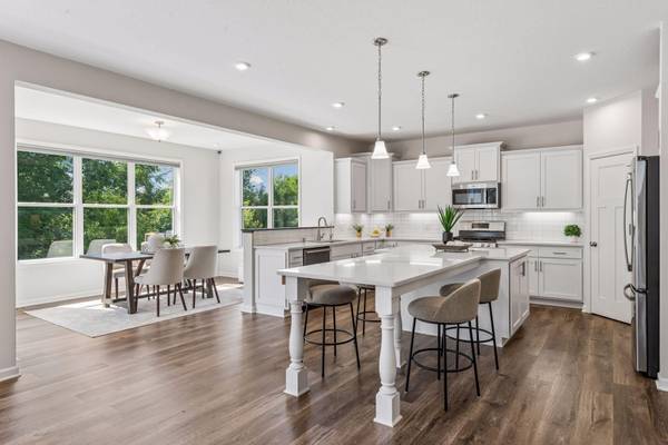 105 Maple TER, Waconia, MN 55387