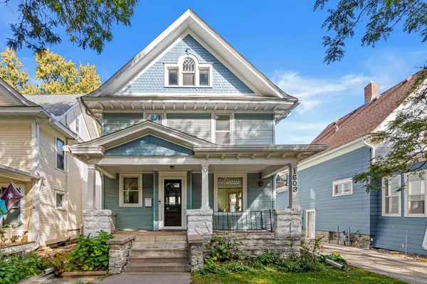 1603 Laurel AVE, Saint Paul, MN 55104