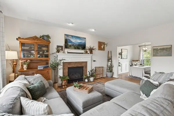6698 Mackenzie AVE NE, Albertville, MN 55301