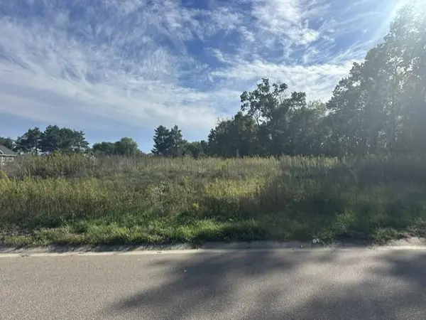 2334 154th LN NE, Ham Lake, MN 55304