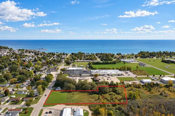 JEFFERSON ST #F, Algoma, WI 54201