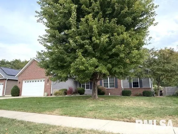 1620 Hoechester RD, Springfield, IL 62712