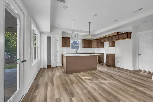 318 Switchgrass Dr, Clarksville, TN 37042