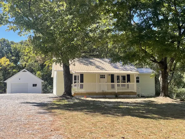 2625 Old Blacktop Rd, Mc Ewen, TN 37101