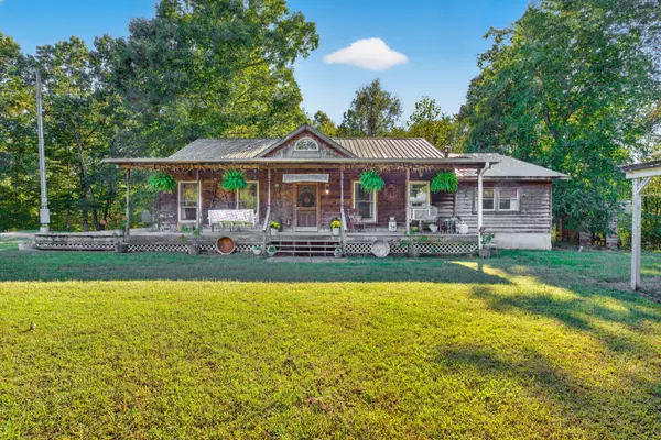 1208 Long Creek Rd, Dover, TN 37058