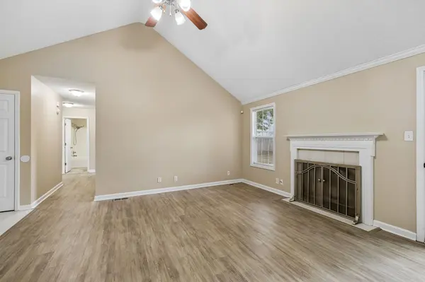 3871 Mackenzie Dr, Clarksville, TN 37042