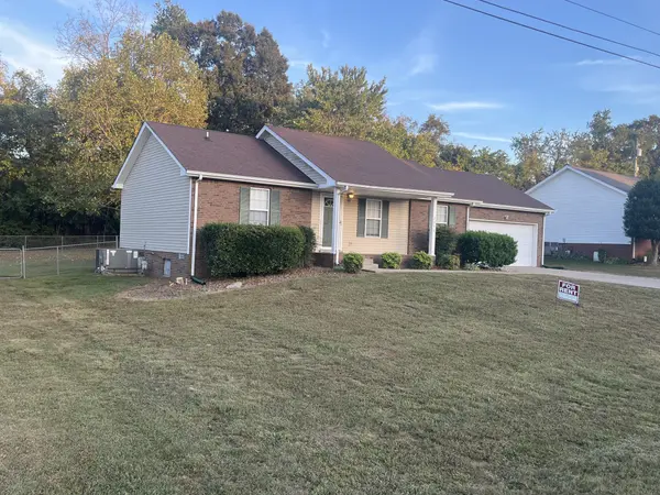 2251 Kim Dr, Clarksville, TN 37043