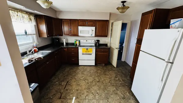 115 Ravenwood Cir, Dickson, TN 37055