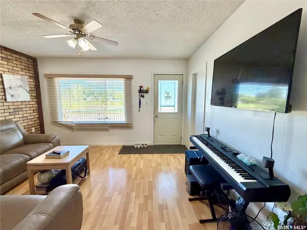 85 13th AVENUE SE, Swift Current, SK S9H 3S1