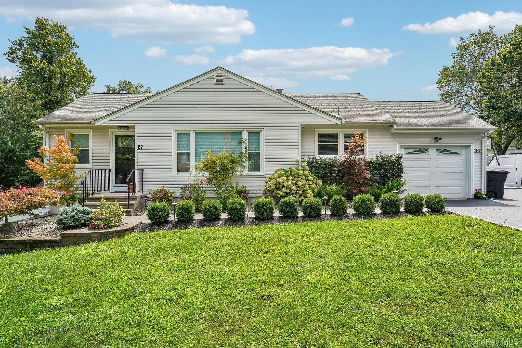 27 Pierce ST, Nanuet, NY 10954
